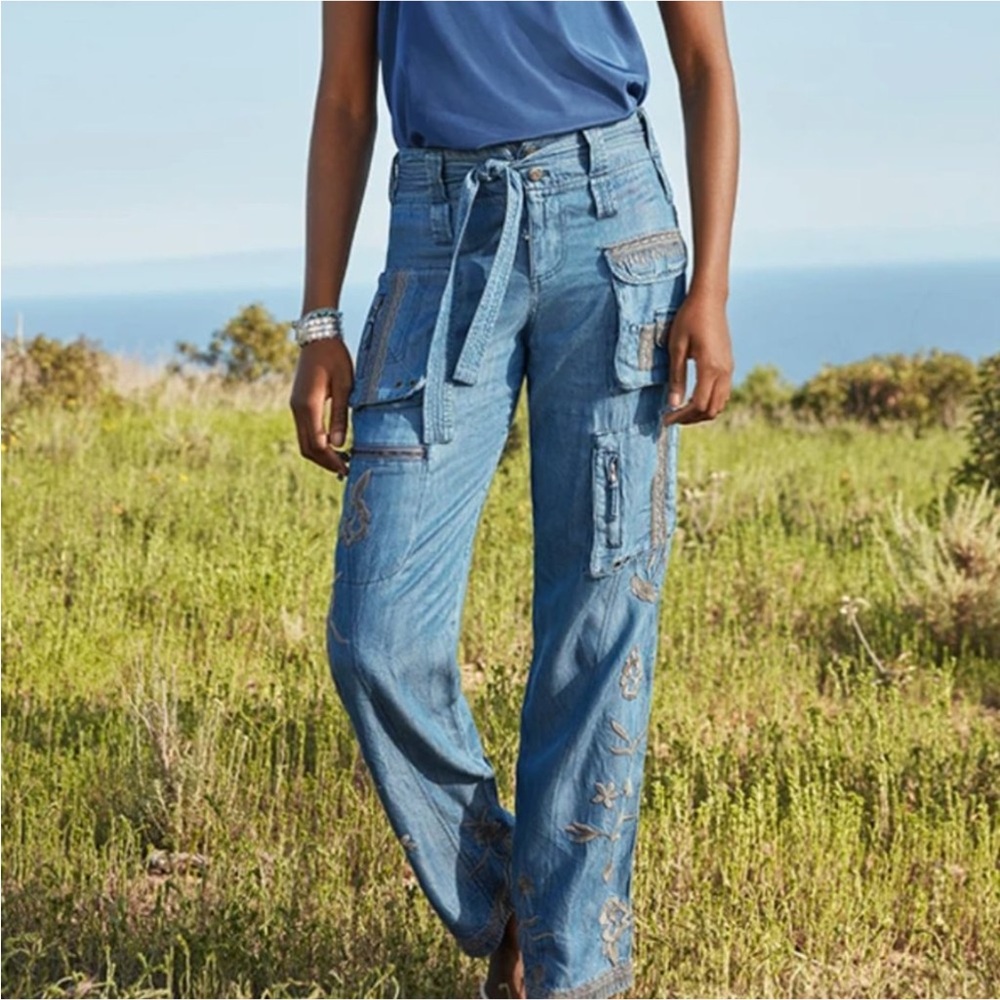 NWT Johnny Was Biya Aventura Embroidered Cargo Denim Pants size 6